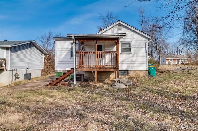 256 Coburg Drive, St Louis, MO 63137