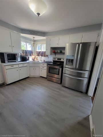 29718 Julius Boulevard, Westland, MI 48186