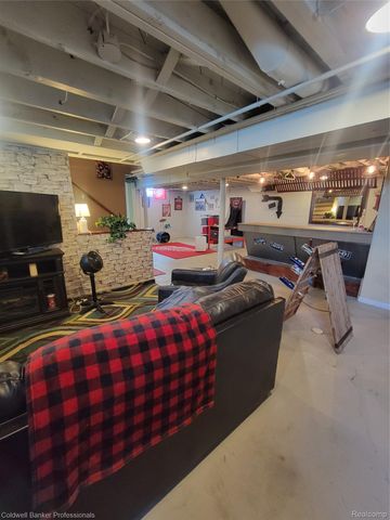 29718 Julius Boulevard, Westland, MI 48186