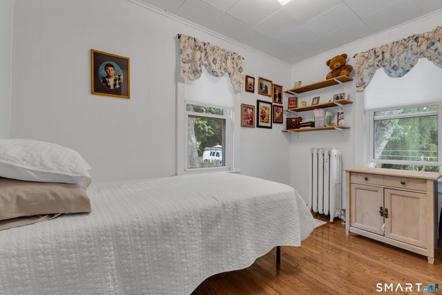 32 Summer Street, Guilford, CT 06437
