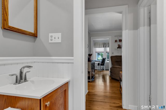 32 Summer Street, Guilford, CT 06437