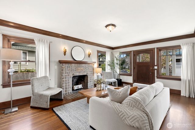 6531 27th Avenue NW, Seattle, WA 98117