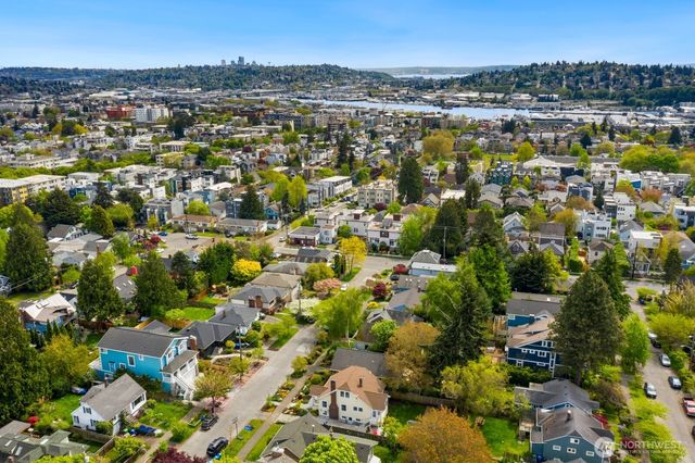 6531 27th Avenue NW, Seattle, WA 98117