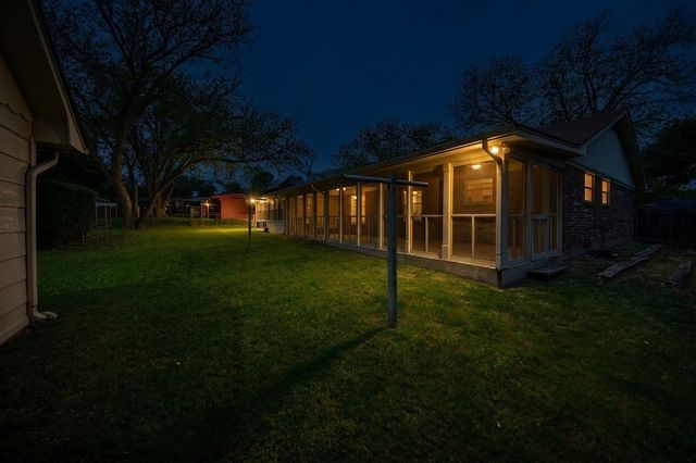 810 Hilltop Drive, Weatherford, TX 76086