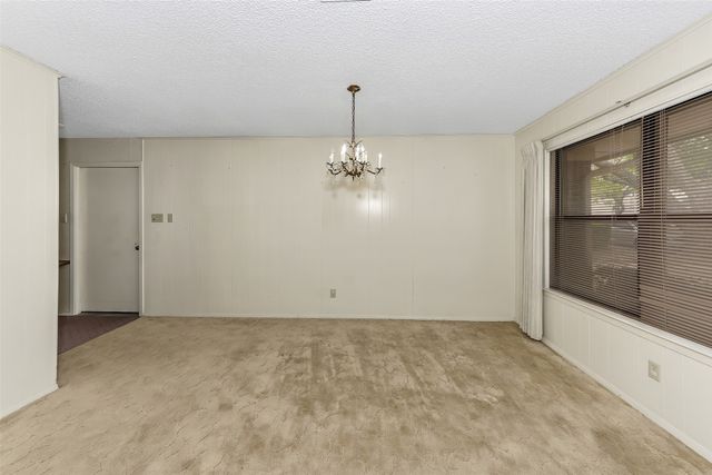 810 Hilltop Drive, Weatherford, TX 76086