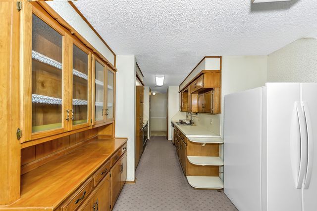 810 Hilltop Drive, Weatherford, TX 76086