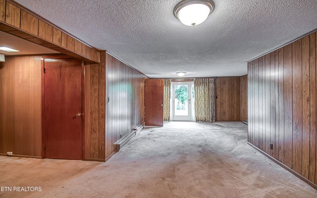 708 White Oak Drive, Knoxville, TN 37920