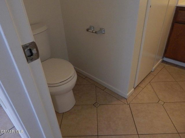 5261 Perkins Road, Oxnard, CA 93033