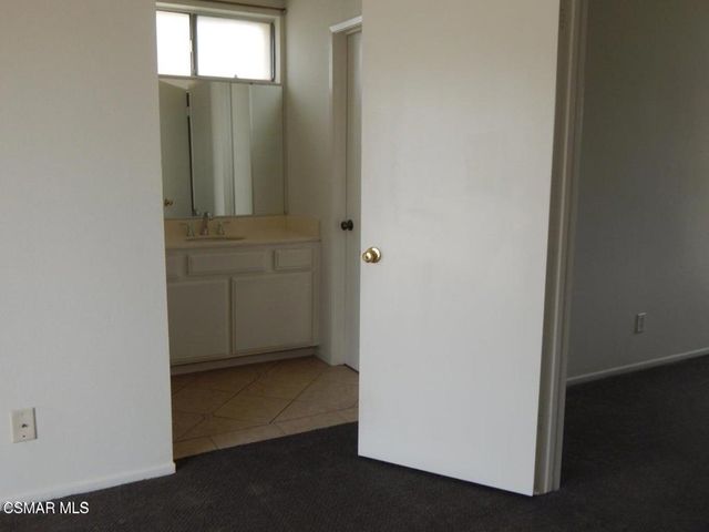 5261 Perkins Road, Oxnard, CA 93033