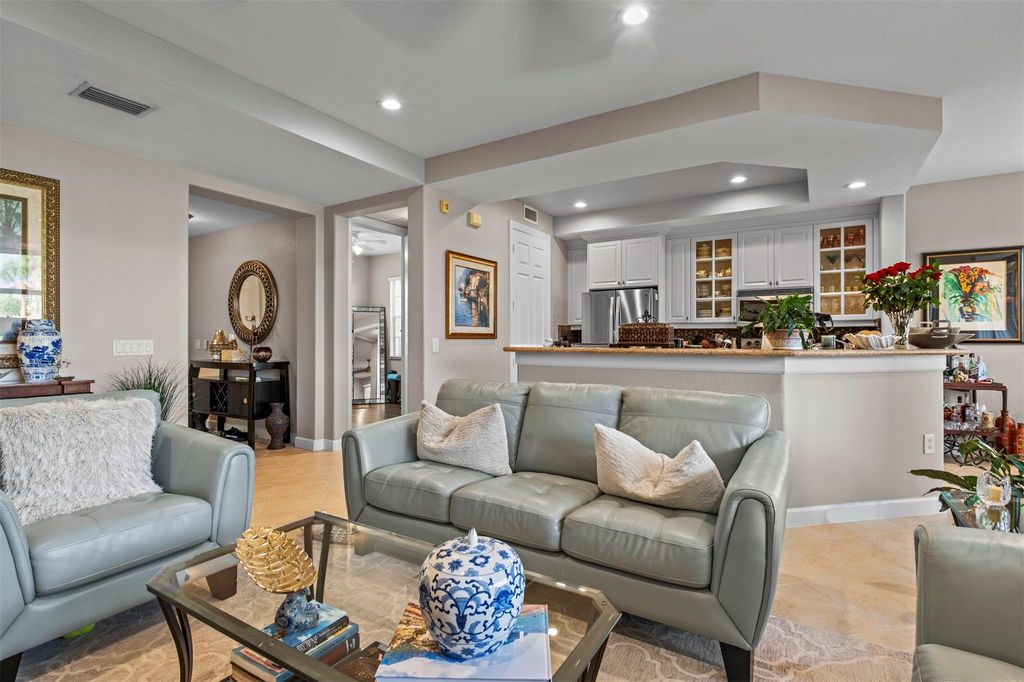 Image 15 of property listing at 8296 NW 128th Ln 8296, Parkland, FL 33076