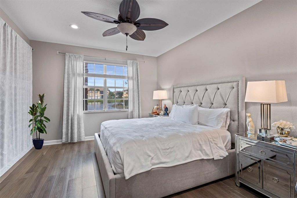 Image 20 of property listing at 8296 NW 128th Ln 8296, Parkland, FL 33076