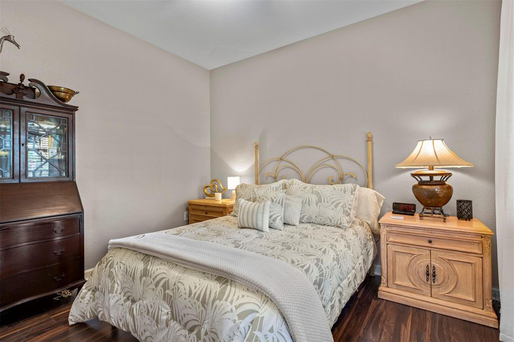 Image 25 of property listing at 8296 NW 128th Ln 8296, Parkland, FL 33076