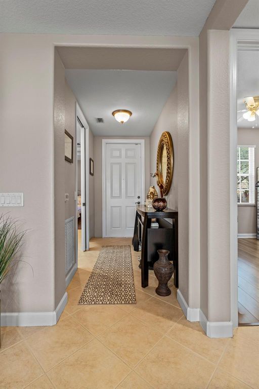 Image 28 of property listing at 8296 NW 128th Ln 8296, Parkland, FL 33076