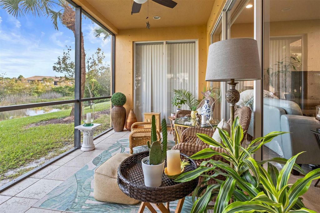 Image 32 of property listing at 8296 NW 128th Ln 8296, Parkland, FL 33076