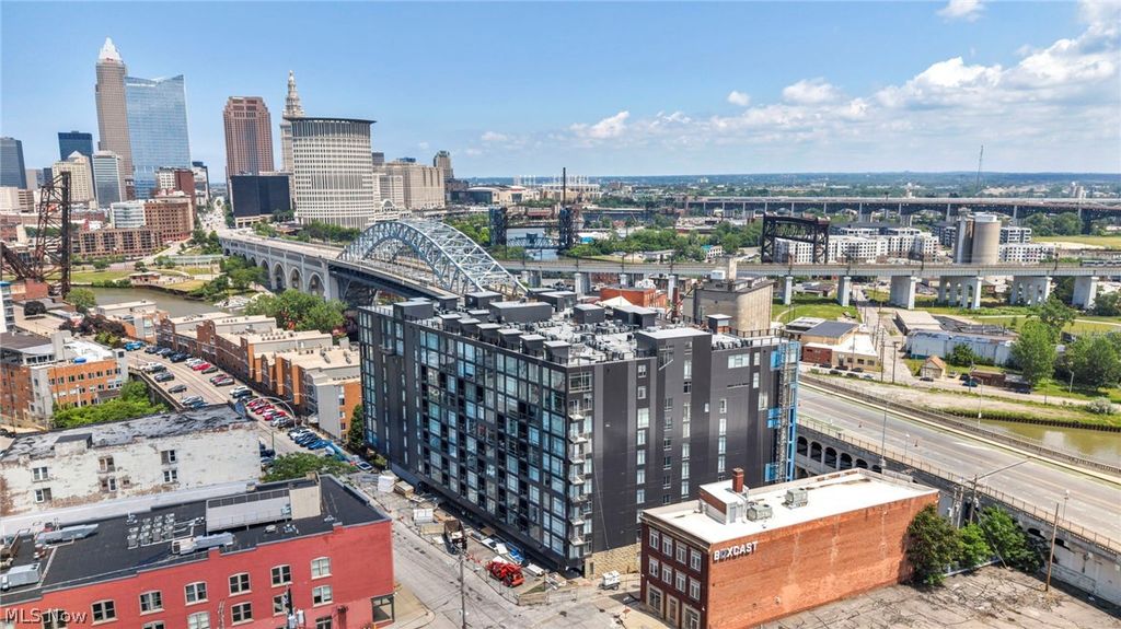 2222 Detroit Avenue 515, Cleveland, OH 44113
