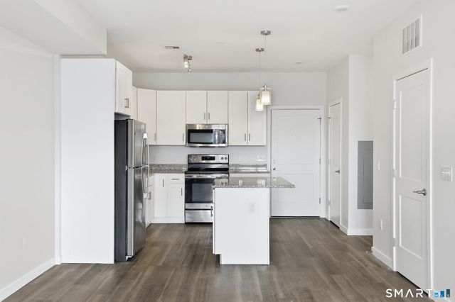 71 Connecticut Avenue 301, Norwalk, CT 06850