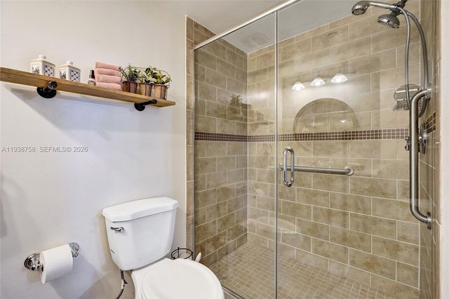 7350 SW 89th St 911S, Miami, FL 33156