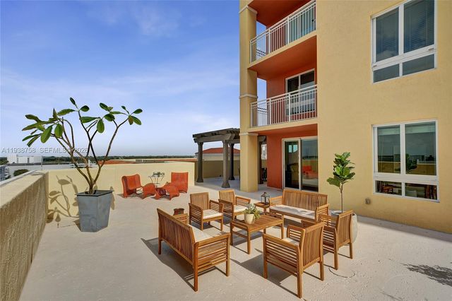 7350 SW 89th St 911S, Miami, FL 33156