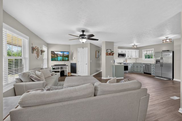 2237 Cold Springs Rd, Lafayette, TN 37083