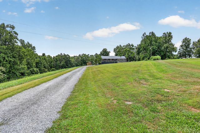 2237 Cold Springs Rd, Lafayette, TN 37083