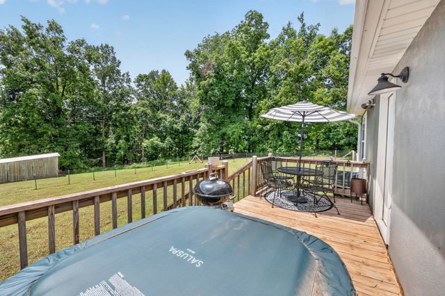 2237 Cold Springs Rd, Lafayette, TN 37083