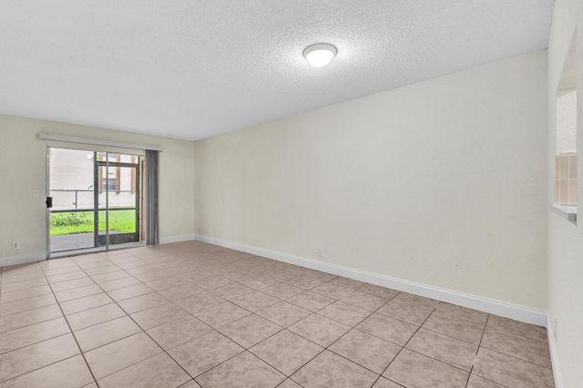 2510 Riverside Drive 2510, Coral Springs, FL 33065