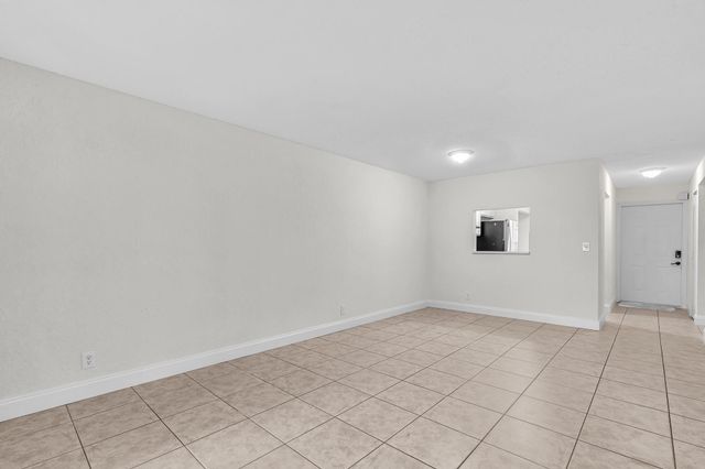 2510 Riverside Drive 2510, Coral Springs, FL 33065
