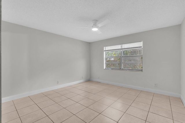 2510 Riverside Drive 2510, Coral Springs, FL 33065
