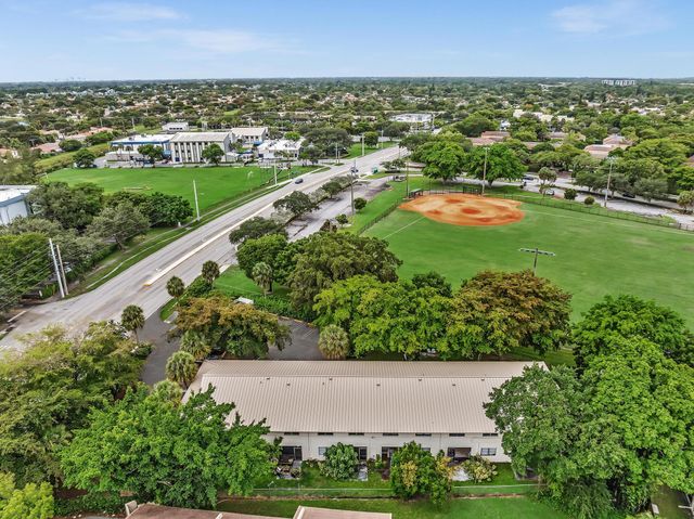 2510 Riverside Drive 2510, Coral Springs, FL 33065