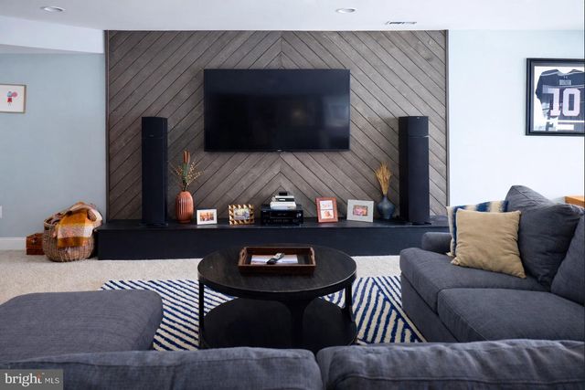 2015 MARGRAVE AVE, Fallston, MD 21047