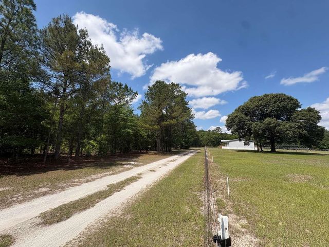 1660 Nathan Dr., Loris, SC 29569