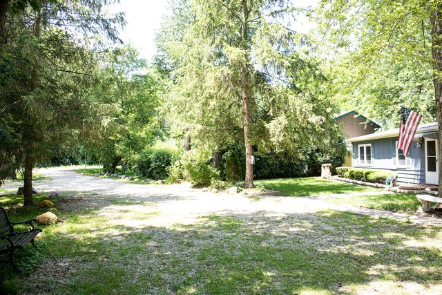 108 Poplar Street, Mchenry, IL 60051