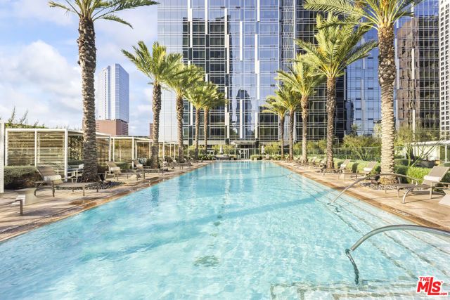 877 Francisco Street 1716, Los Angeles, CA 90017