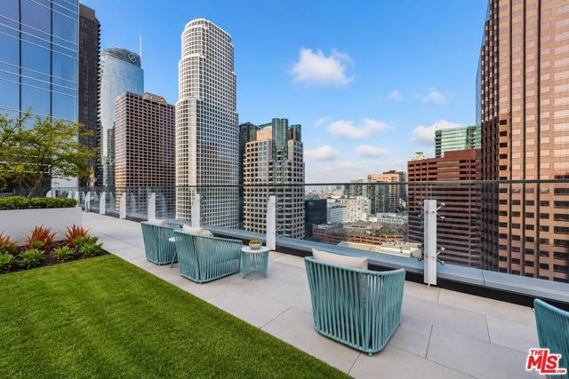 877 Francisco Street 1716, Los Angeles, CA 90017