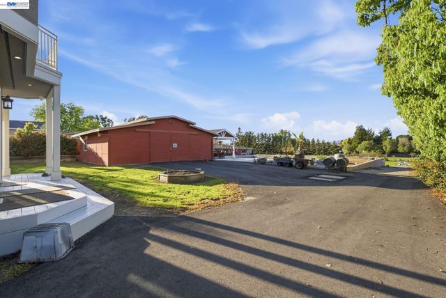 2680 Marina Ave., Livermore, CA 94550