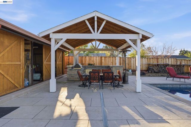 2680 Marina Ave., Livermore, CA 94550