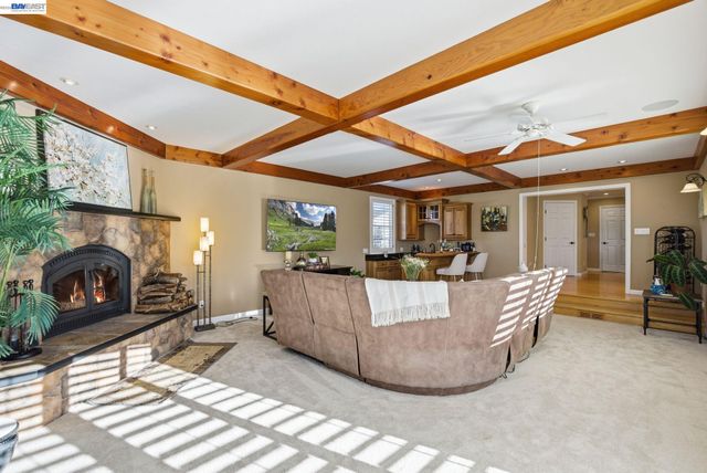 2680 Marina Ave., Livermore, CA 94550