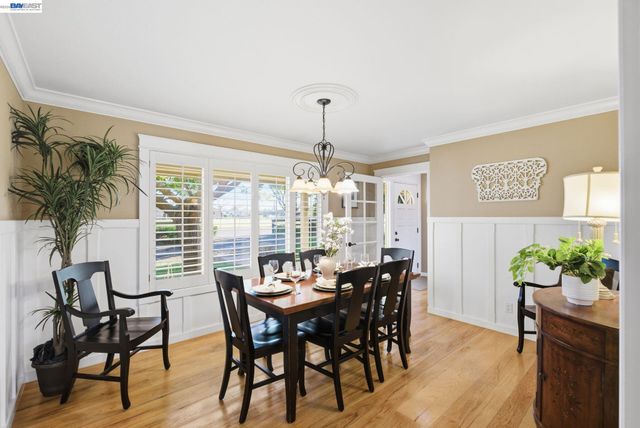 2680 Marina Ave., Livermore, CA 94550