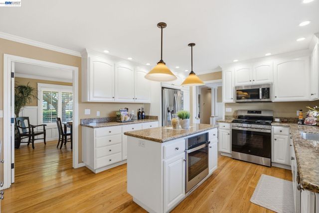 2680 Marina Ave., Livermore, CA 94550