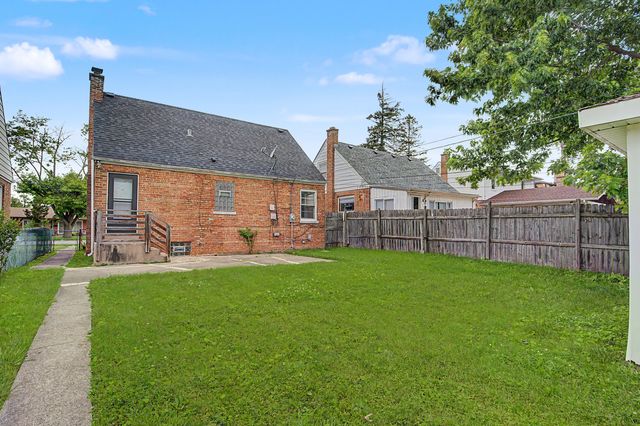 1481 Lincoln Avenue, Calumet City, IL 60409