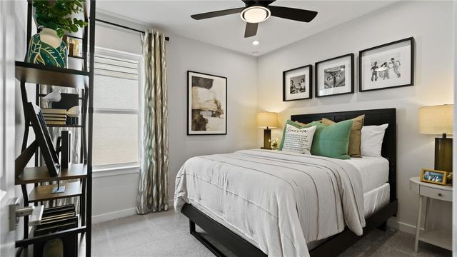 1952 DIAMOND HEAD CIRCLE, Haines City, FL 33844