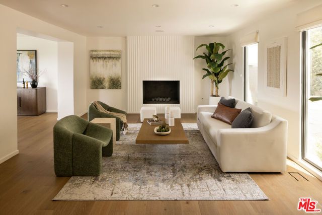 8620 Skyline Drive, Los Angeles, CA 90046