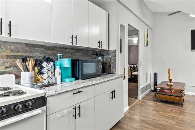 129 Shore Road, East Providence, RI 02903