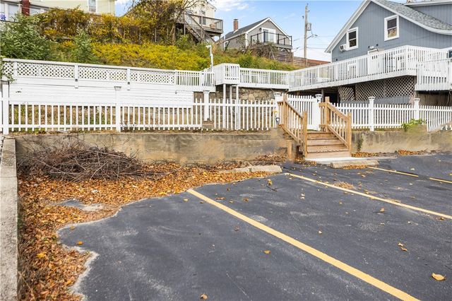 129 Shore Road, East Providence, RI 02903