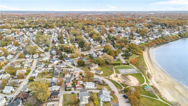 129 Shore Road, East Providence, RI 02903