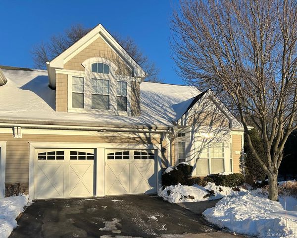 171 Symphony Drive, Lake Grove, NY 11755