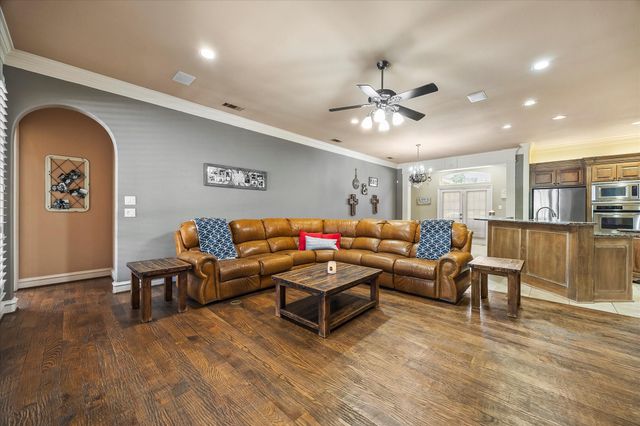 700 Starlight Pass, Heath, TX 75032