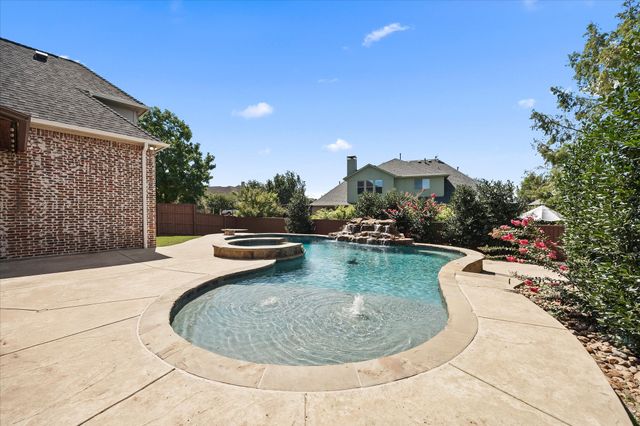 700 Starlight Pass, Heath, TX 75032