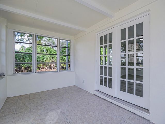 1576 15th Avenue, Vero Beach, FL 32960