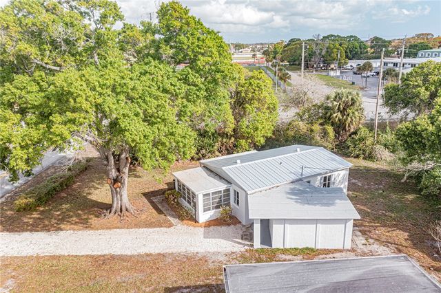 1576 15th Avenue, Vero Beach, FL 32960